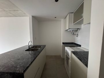 Venta - Departamento de un dormitorio con balcón en Barrio Centro, Rosario