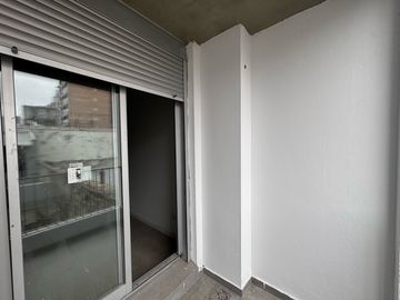 Venta - Departamento de un dormitorio con balcón en Barrio Centro, Rosario
