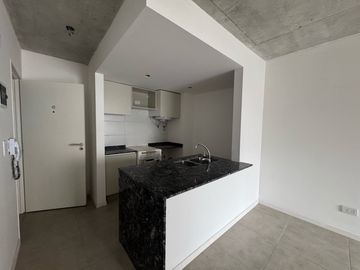 Venta - Departamento de un dormitorio con balcón en Barrio Centro, Rosario