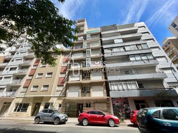 VENTA Departamento 2 ambientes con balcon - Plaza Colon Mar del Plata