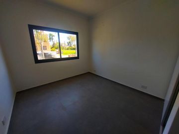Casa en venta - 3 Dormitorios 5 Baños - 946mts2 - Escobar