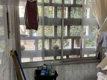 3 ambientes - Venta Directa - A mts de la estación y de Escalada Centro