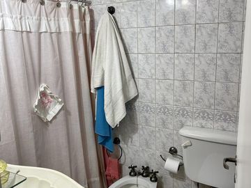3 ambientes - Venta Directa - A mts de la estación y de Escalada Centro