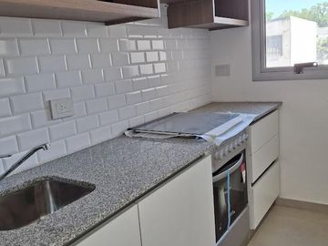Departamento Venta en VILLA PUEYRREDON   2 ambientes balcon laundry  a estrenar