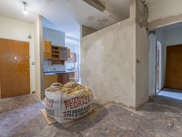 DEPARTAMENTO - VENTA - 5 AMBIENTES - REFACCION EN PROCESO - BALCON - BELGRANO