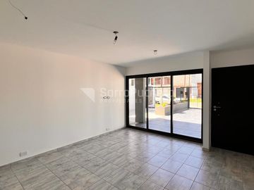 Venta departamento 2 ambientes en Morón ( 1ºB)