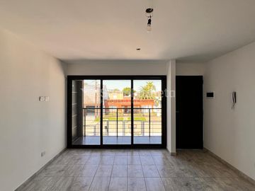 Venta departamento 2 ambientes en Morón ( 1ºB)