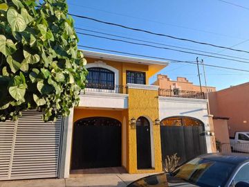 Casa en venta  dos plantas