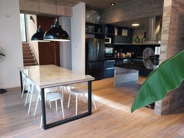 Casa con pileta y vista al golf, en Isla del Golf, Pinamar