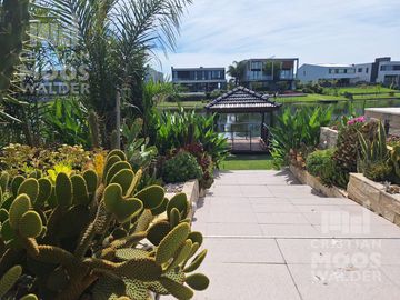 Casa en venta - Marinas