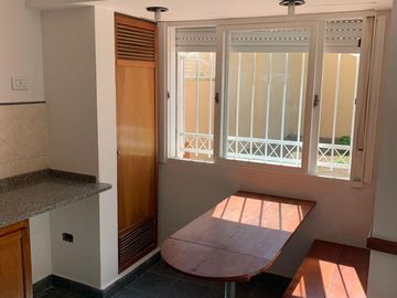 Juan Manuel de Rosas 4100. Casa de 3 dormitorios con cochera y patio. Las Heras
