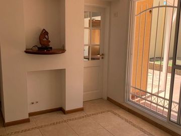 Juan Manuel de Rosas 4100. Casa de 3 dormitorios con cochera y patio. Las Heras