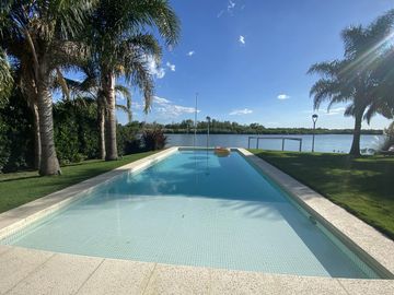 Casa - El Golf