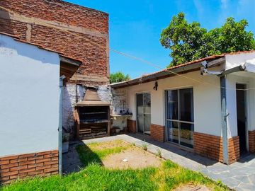 VENTA CASA C/LOCAL 3 AMB 263 M2 VALENTIN ALSINA
