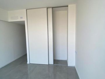 Departamento en Alquiler, con Cochera, en Torre Plaza Brickell - Tigre - GBA Norte