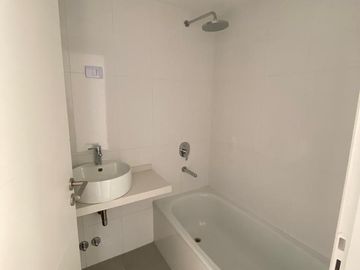 Departamento en Alquiler, con Cochera, en Torre Plaza Brickell - Tigre - GBA Norte