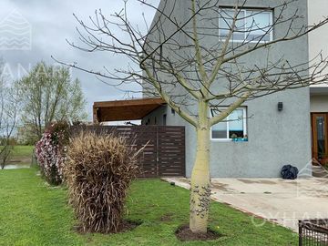 El Canton Norte - Casa sobre Laguna