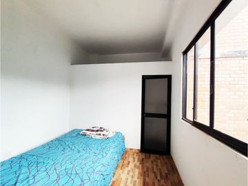 i2024-022 - ALQUILER DEPARTAMENTO EN ESTRENO PRIMER PISO – CALLERIA