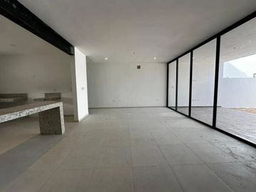 CASA ENTREGA INMEDIATA| Recámara en planta baja| alberca