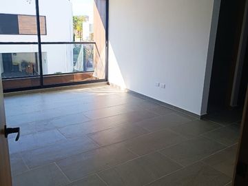 VENDO CASA EN LOMAS DE ANGELOPOLIS III PUEBLA
