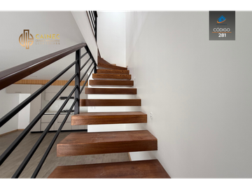 AMPLIA CASA POR ESTRENAR EN VENTA EN EL SECTOR DE MISICATA