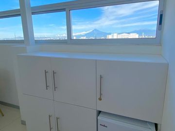 CONSULTORIO EN VENTA EN TORRES MEDICAS 3, JARDINES DE SAN MANUEL, PUEBLA.