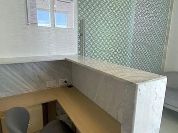 CONSULTORIO EN VENTA EN TORRES MEDICAS 3, JARDINES DE SAN MANUEL, PUEBLA.