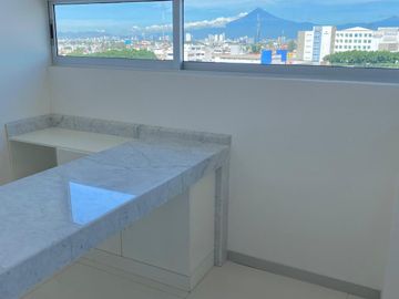 CONSULTORIO EN VENTA EN TORRES MEDICAS 3, JARDINES DE SAN MANUEL, PUEBLA.