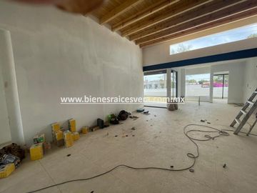 CASA EN PRE- VENTA EN TEQUISQUIAPAN KINTAS. Nena