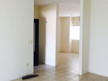 Departamento en venta  en hacienda Santa Clara  en 2,690000