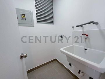 DEPARTAMENTO DE 3 DORMITORIOS EN ZONA CÉNTRICA DE SAN MIGUEL