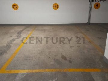Alquilo Dpto Amoblado 1 Dorm con Cochera - Santa Catalina Zona Centrica