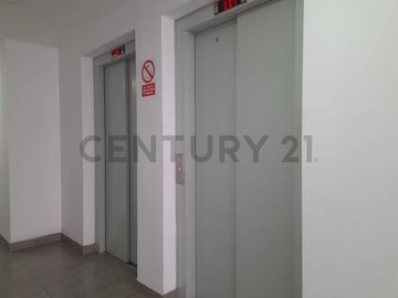 Alquilo Dpto Amoblado 1 Dorm con Cochera - Santa Catalina Zona Centrica