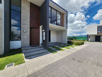 CASA EN VENTA EN TOLUCA MODELO TINTORETTO