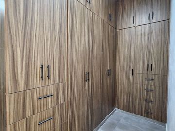 RESIDENCIA EN ZONA NORTE DE VILLA DE ÁLVAREZ, 3 RECÁMARAS, 3 BAÑOS.