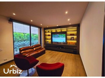 Vendo Casa de 387m + Jardin + Terraza en Santa Barbara Alta