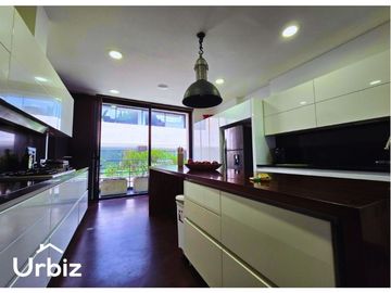 Vendo Casa de 387m + Jardin + Terraza en Santa Barbara Alta