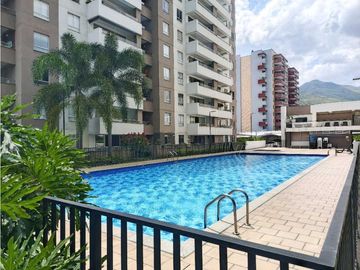 SE VENDE Apartamento Esquinero Piso 9 en La Flora / JV