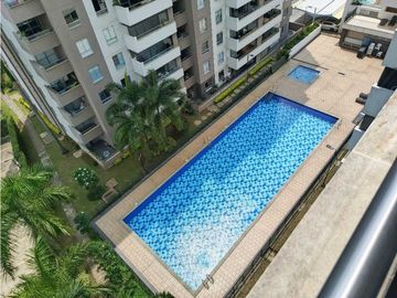 SE VENDE Apartamento Esquinero Piso 9 en La Flora / JV