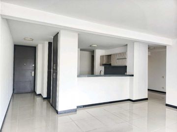 SE VENDE Apartamento Esquinero Piso 9 en La Flora / JV