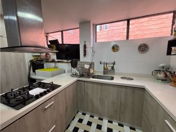 Venta apartamento en San Patricio Con terraza
