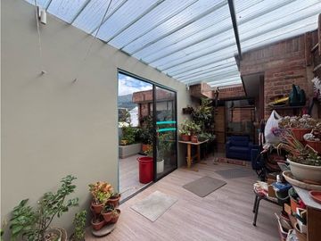 Venta apartamento en San Patricio Con terraza
