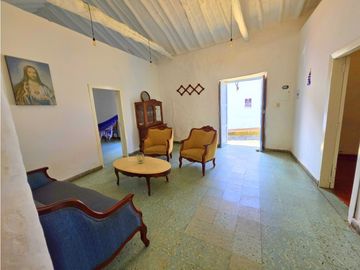 Arriendo Casita Azul Frente al Taller de Oficios Barichara