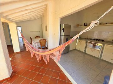 Arriendo Casita Azul Frente al Taller de Oficios Barichara