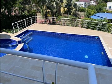 Espectacular casa en condominio campestre en Girardot Cundinamarca.