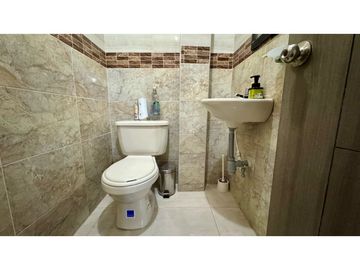 Casa de dos pisos en venta - Barrio Bulevar de Las Mercedes Palmira