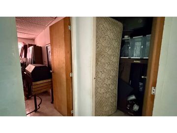 Casa de dos pisos en venta - Barrio Bulevar de Las Mercedes Palmira