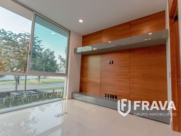 CASA EN VENTA EN BOSQUES DE LOS LAGOS