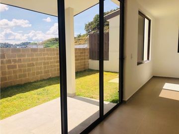 VENTA O ALQUILER CASA BRISAS DEL GOLF 200 MT2 GOLF GARDENS