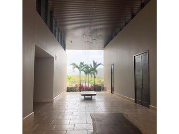 VENTA O ALQUILER CASA BRISAS DEL GOLF 200 MT2 GOLF GARDENS